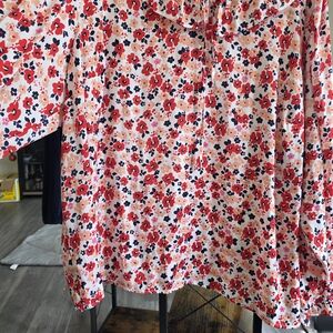 Croft & Barrow Red and Black Floral Top